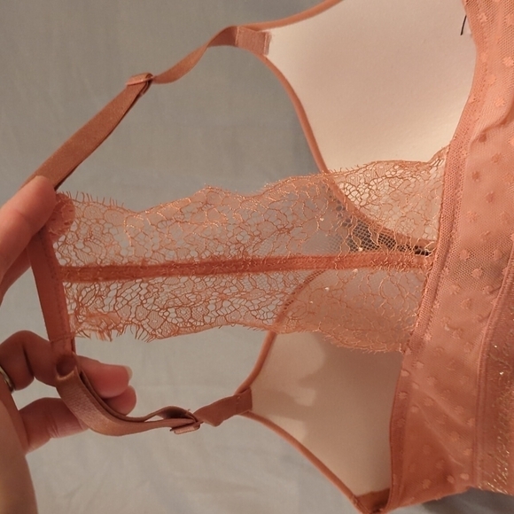 Victoria's Secret Sexy T-shirt Push-Up Full Coverage Size 32DD Bra Front Closure - Picture 3 of 14